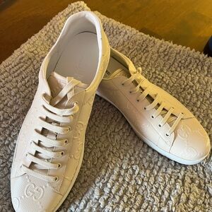 Gucci Cream Embossed Logo Sneakers